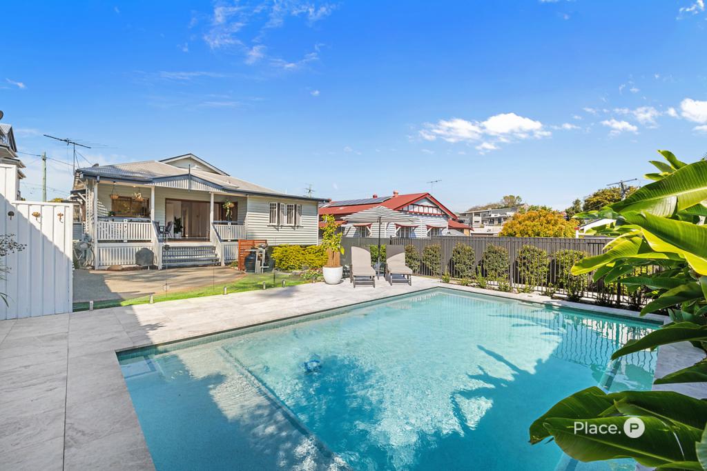 4 Philip St, Hawthorne, QLD 4171