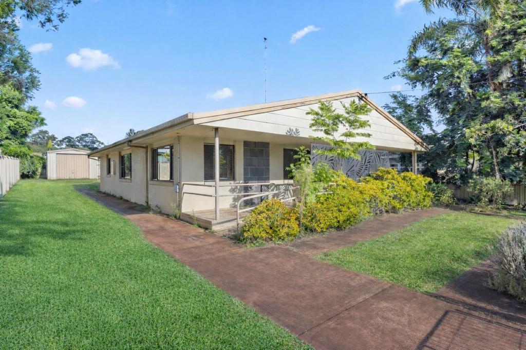 12 Gauntlet St, North Toowoomba, QLD 4350
