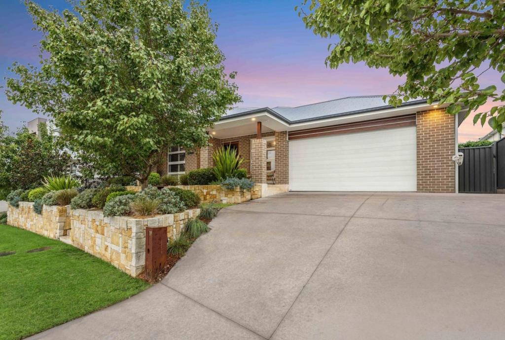19 Cedar Cutters Way, Bella Vista, NSW 2153