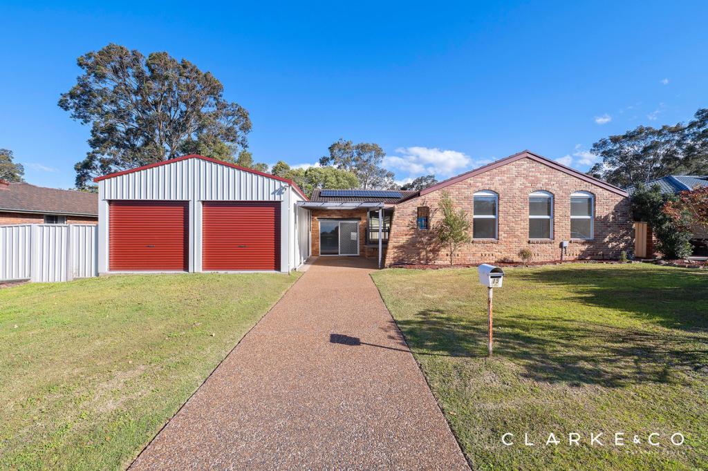 15 Stonehaven Dr, Metford, NSW 2323