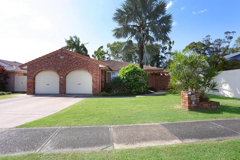 93 Lae Dr, Runaway Bay, QLD 4216