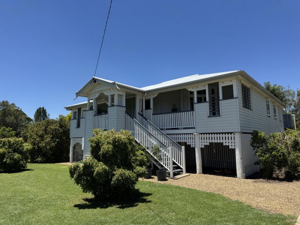 13 Flinders St, Monto, QLD 4630