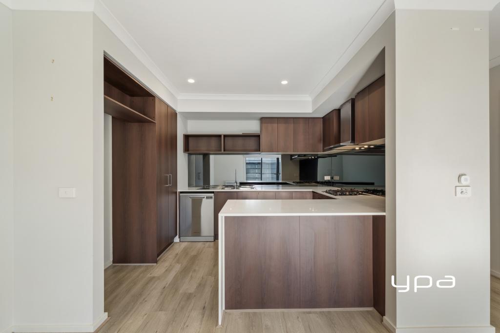 16 Ballet Cres, Sunbury, VIC 3429