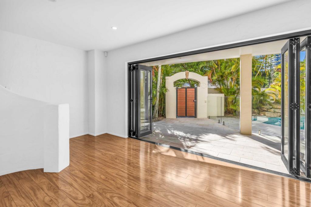32 Diana Ave, Burleigh Heads, QLD 4220