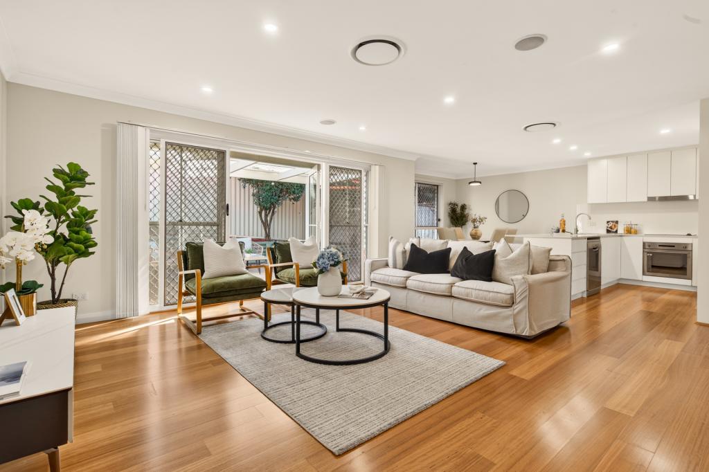 3/209 Old Windsor Rd, Northmead, NSW 2152