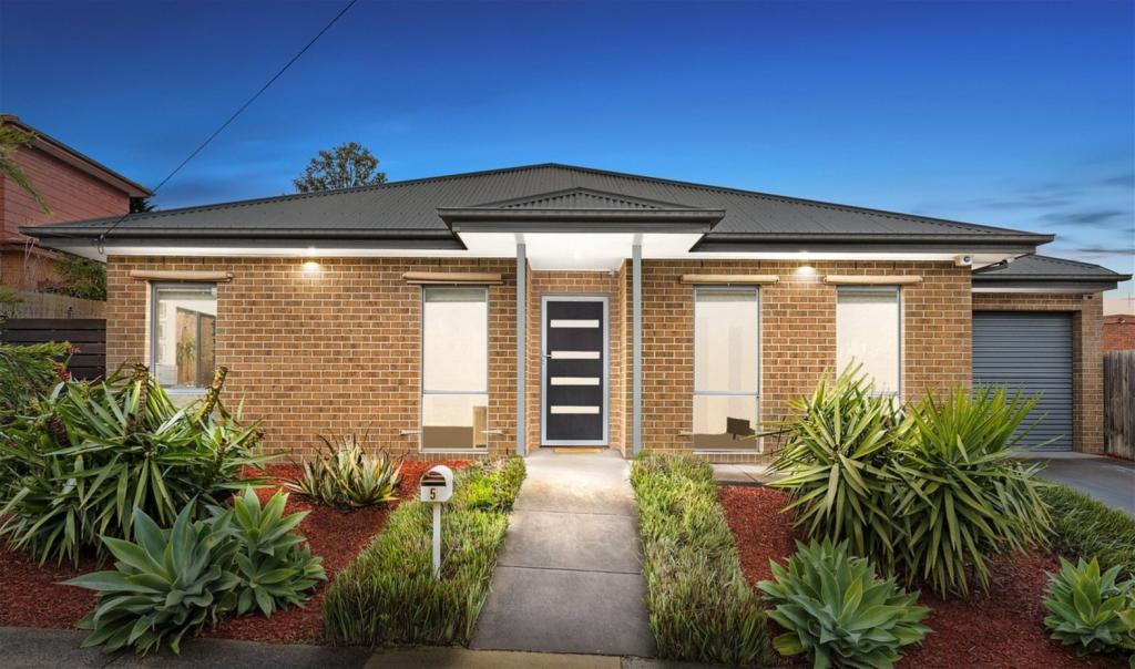 5 POPE CT, MOOROOLBARK, VIC 3138