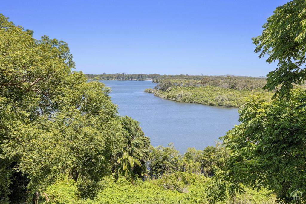 13 Clifford Cres, Banora Point, NSW 2486