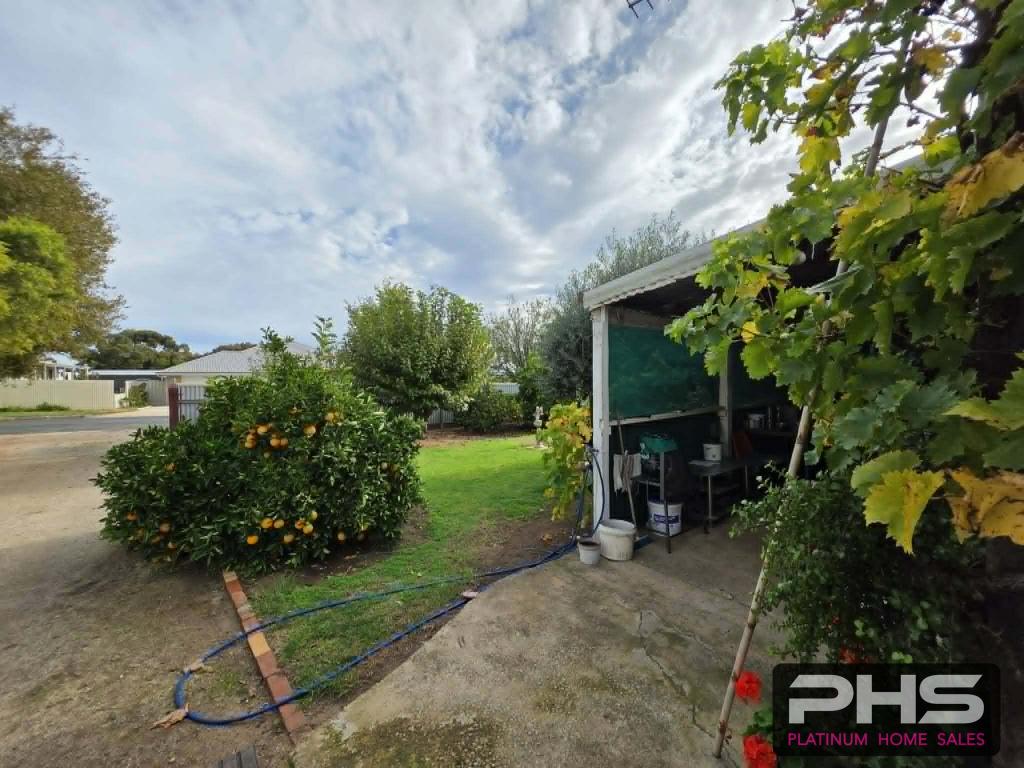 30 Boga St, Lake Boga, VIC 3584