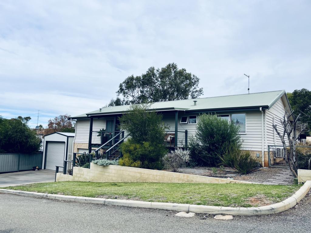 5 Chamberlin St, York, WA 6302