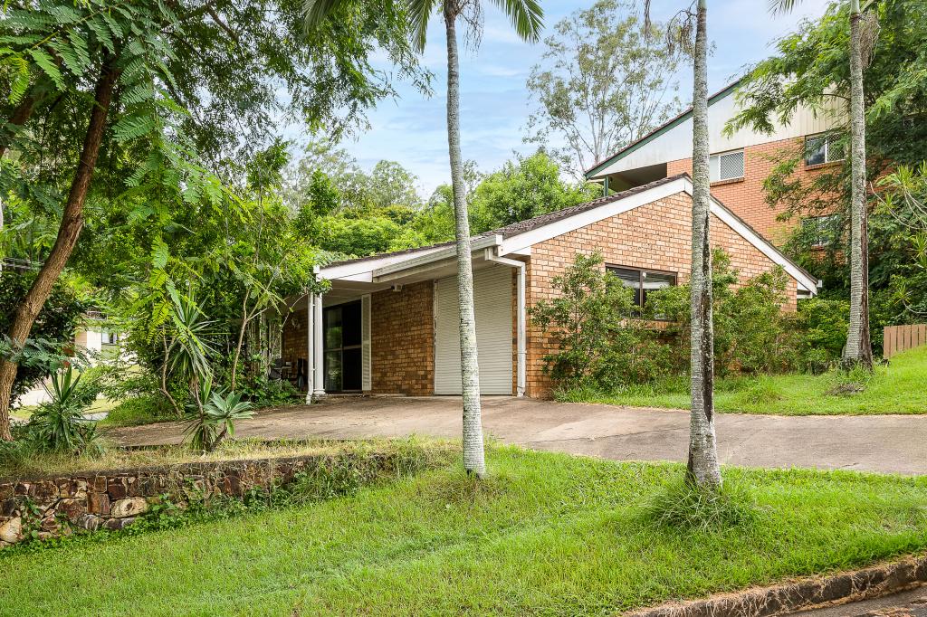 57 Kenhaven St, Kenmore, QLD 4069