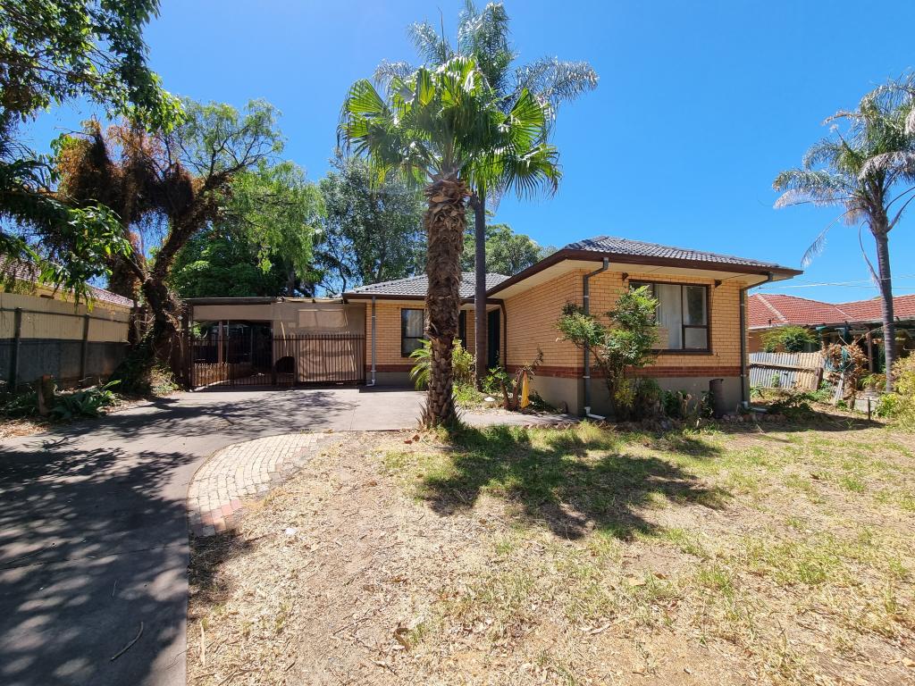 8 Clement Dr, Morphett Vale, SA 5162