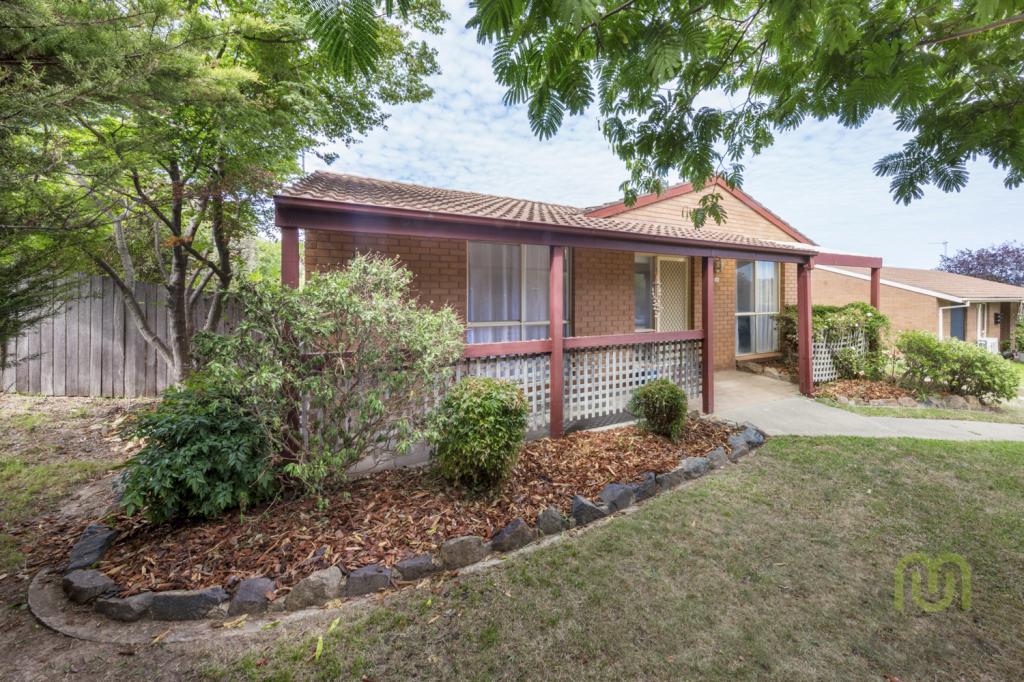 30 Louisa Lawson Cres, Gilmore, ACT 2905