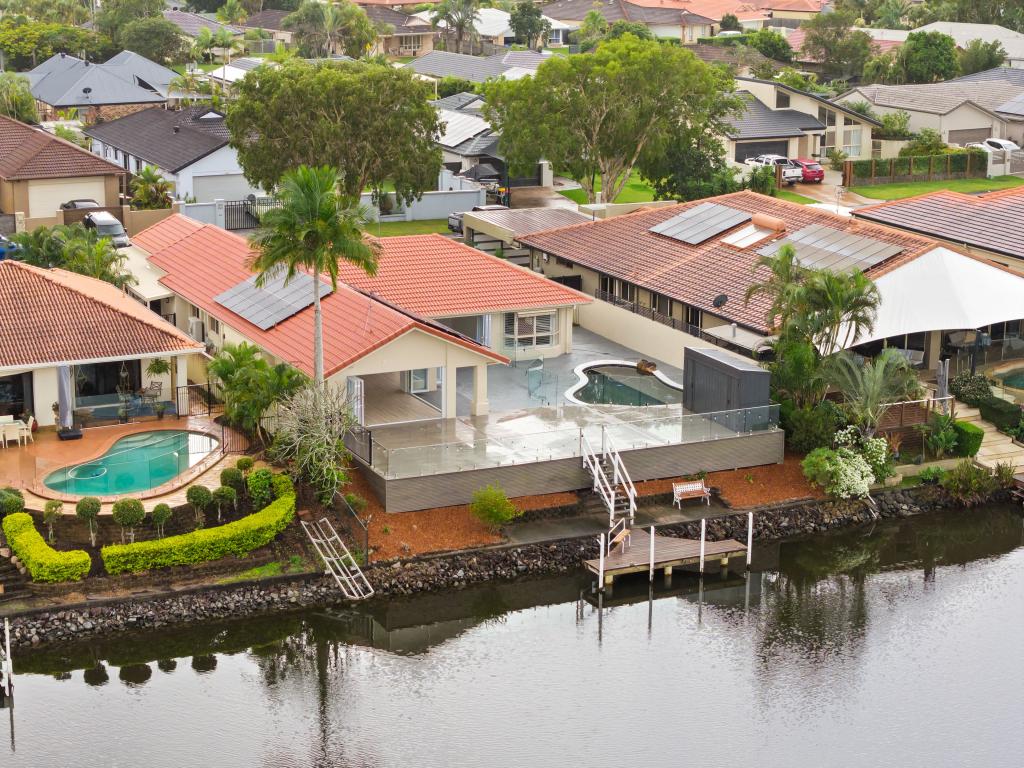 9 Glenwater Cres, Helensvale, QLD 4212