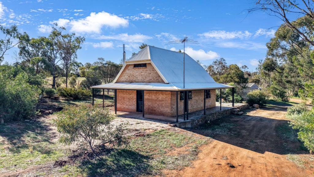 42 Klemm Rd, Kapunda, SA 5373