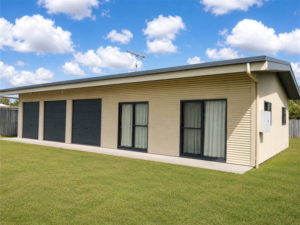 32 Midshipman St, South Mission Beach, QLD 4852