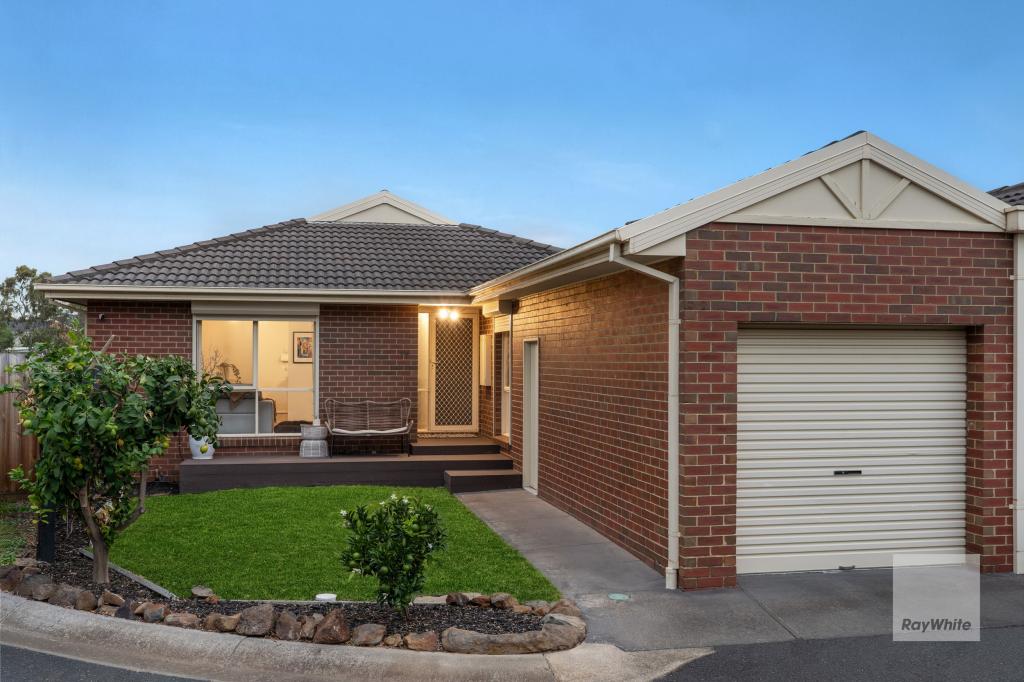 19 Village Ave, Taylors Lakes, VIC 3038