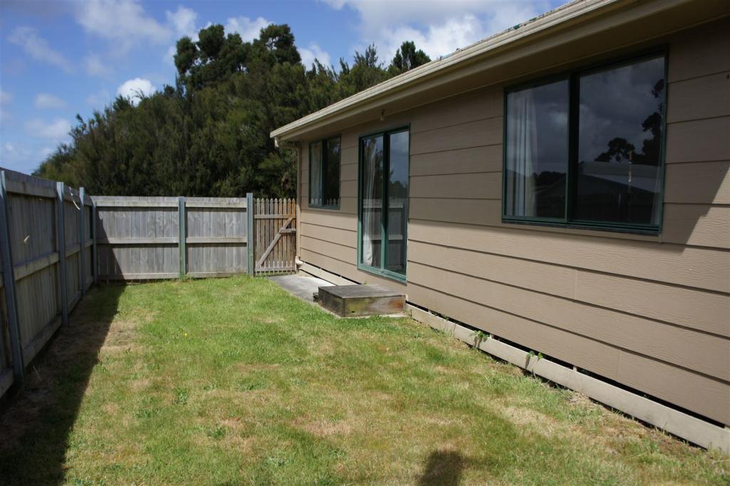 1/32A FRAZER ST, STRAHAN, TAS 7468
