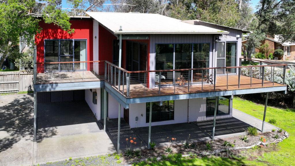 2 Woodland Ave, Silverleaves, VIC 3922