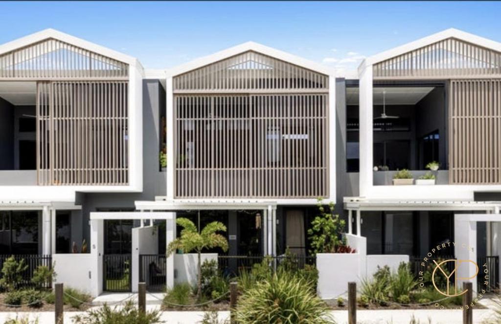 4/2 Mantra Esp, Birtinya, QLD 4575