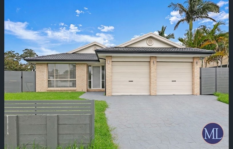 7 Bordeaux Cres, Castle Hill, NSW 2154