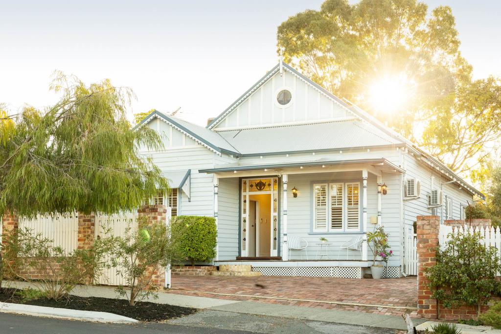 27 HAMPSHIRE ST, EAST VICTORIA PARK, WA 6101