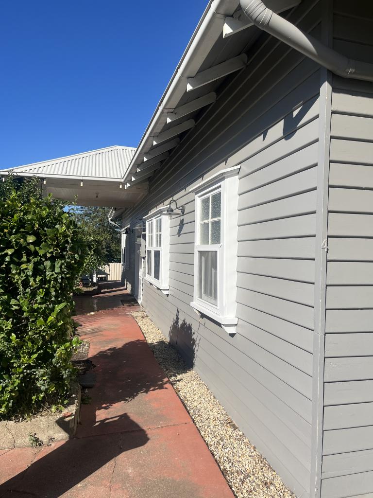 4 Aitken St, Alexandra, VIC 3714