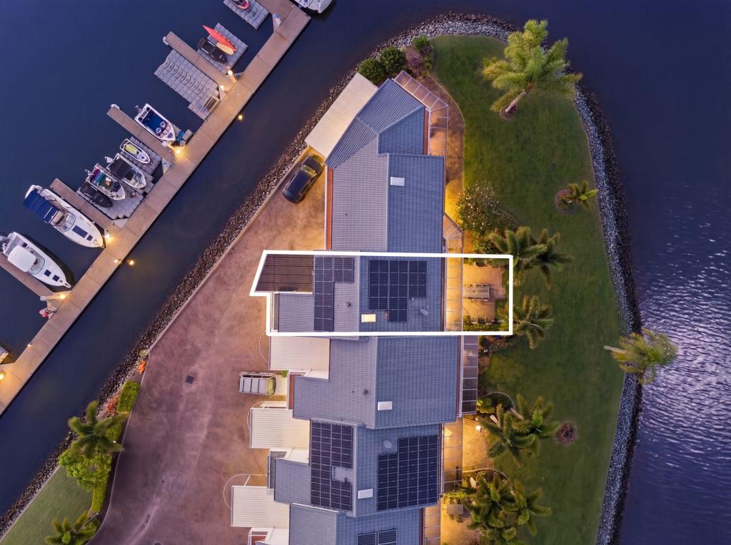 2/81-91 BOYKAMBIL ESP S, HOPE ISLAND, QLD 4212