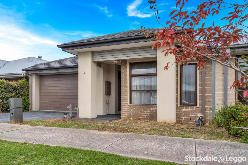 8 Paxton St, Craigieburn, VIC 3064