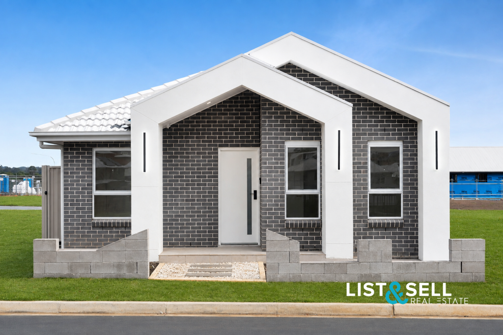 86 Danehill Ave, Menangle Park, NSW 2563