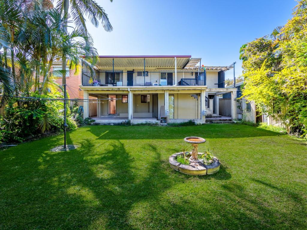 25 Eileen Ave, Southport, QLD 4215