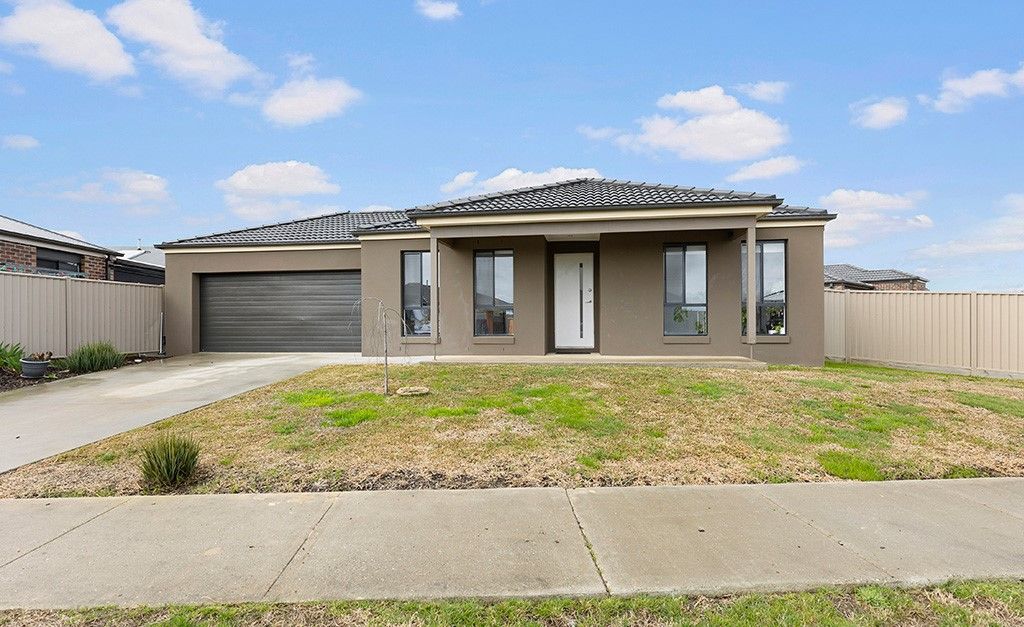 11 SWAN BVD, WINTER VALLEY, VIC 3358