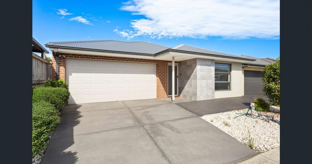 3 WAYNE TCE, CRANBOURNE EAST, VIC 3977