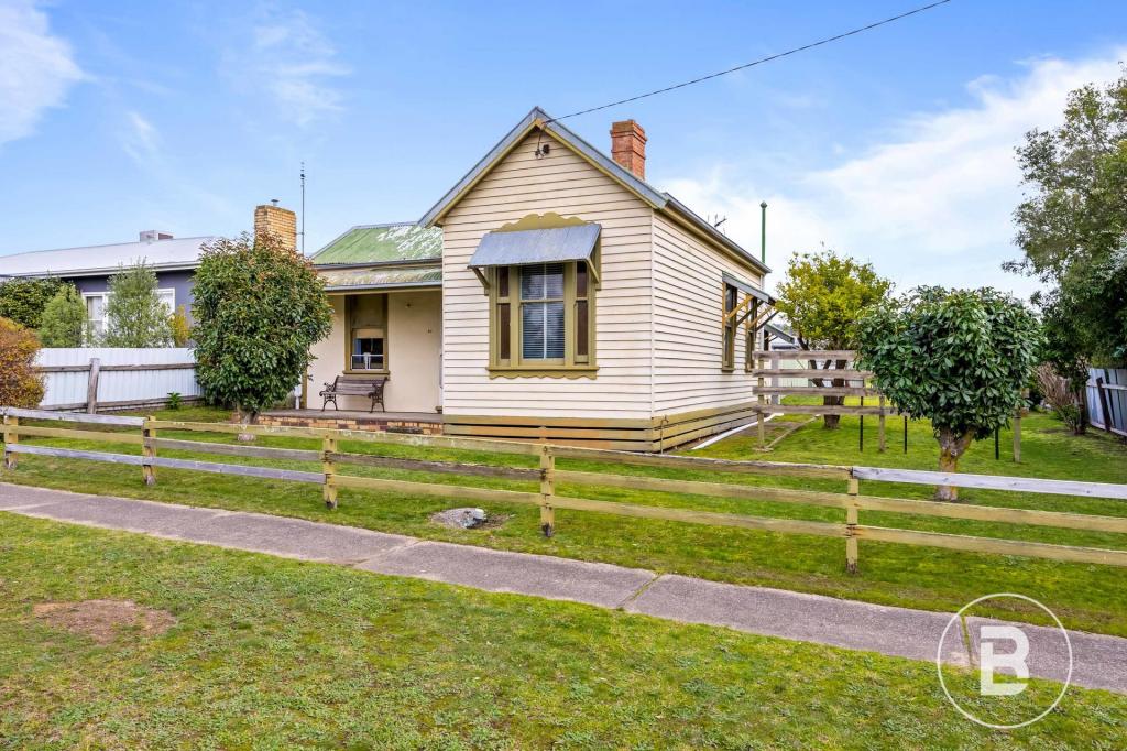 27 PALMER ST, ARARAT, VIC 3377