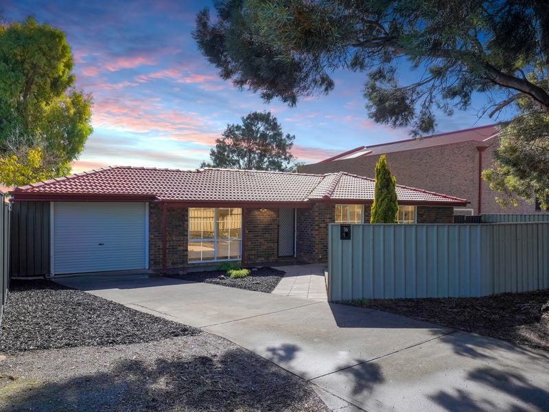 16 Zwerner Dr, Hallett Cove, SA 5158