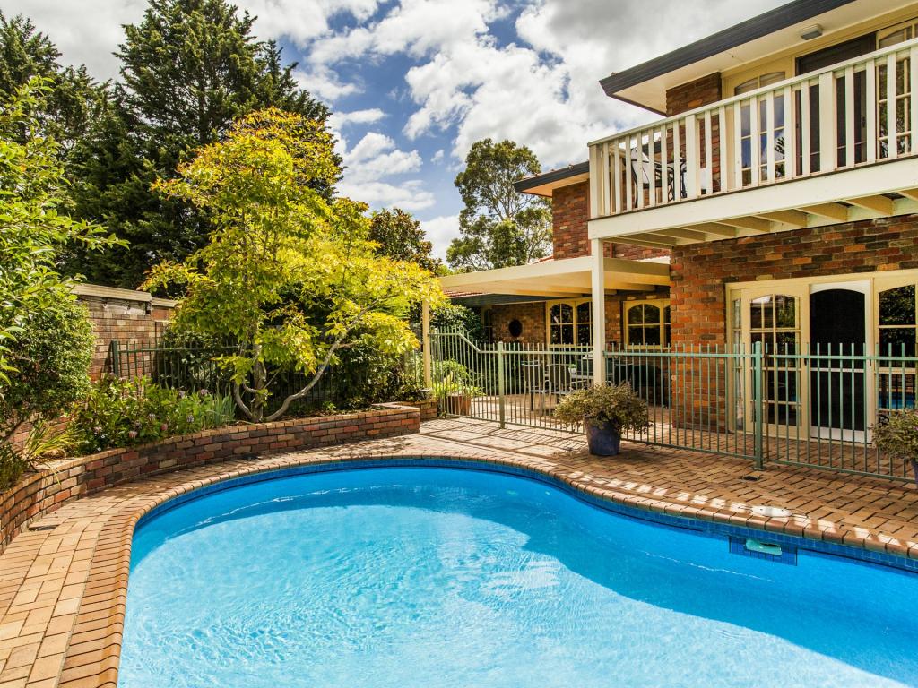 16 FRODSHAM RD, RINGWOOD, VIC 3134