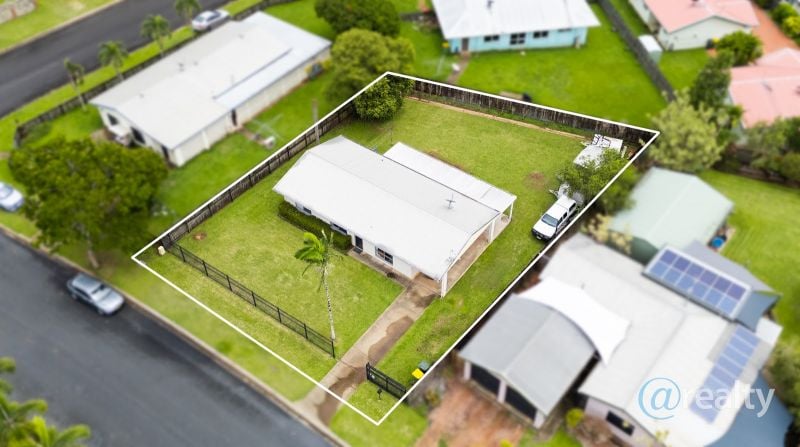 22 Cintra St, Bentley Park, QLD 4869