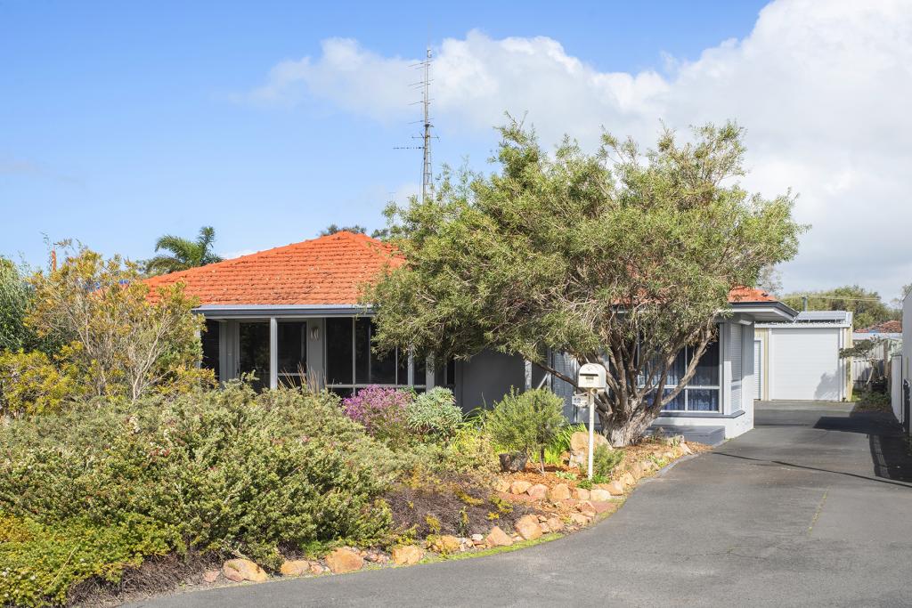 12 Dumbarton Rd, West Busselton, WA 6280