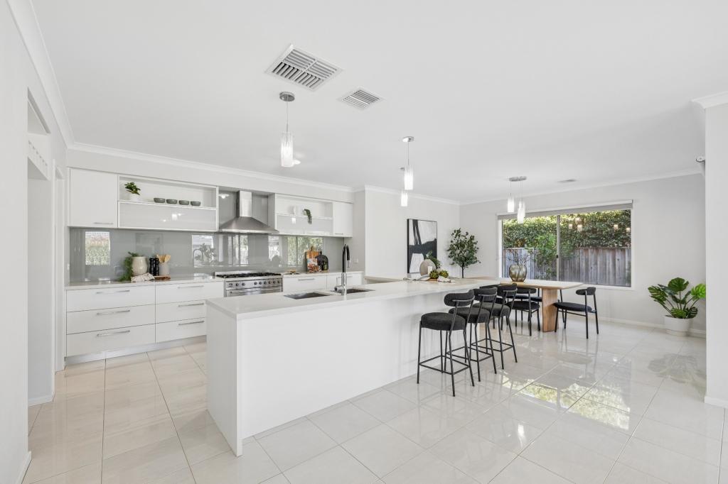 20 Clarence Ct, Sandhurst, VIC 3977