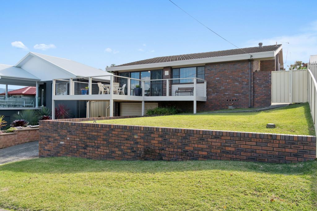 18 Burrows Ave, Kanahooka, NSW 2530