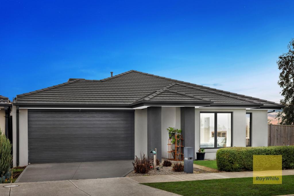 30 Willowbank Cct, Thornhill Park, VIC 3335