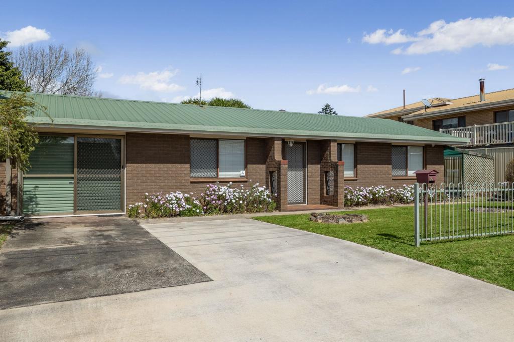 12 Nugent Cres, Wilsonton, QLD 4350