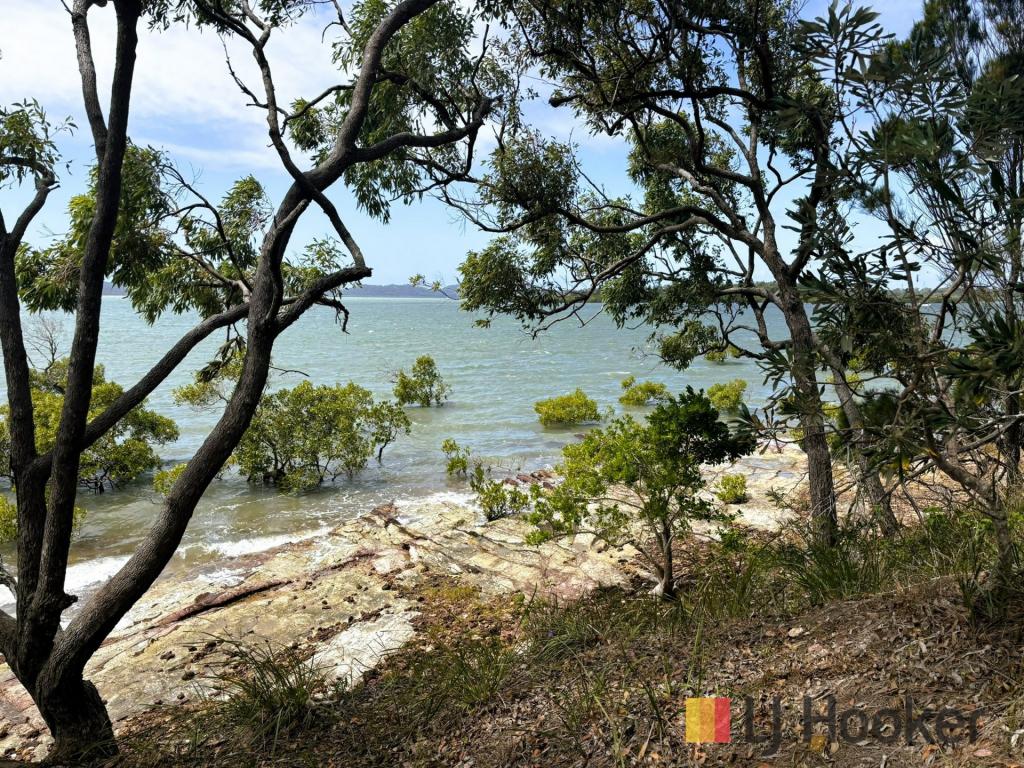 60 Koonwarra Pde, Macleay Island, QLD 4184