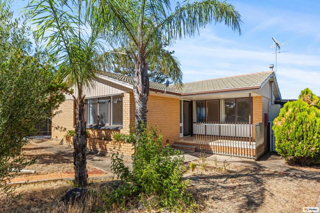 13 Hugh Cres, Morphett Vale, SA 5162