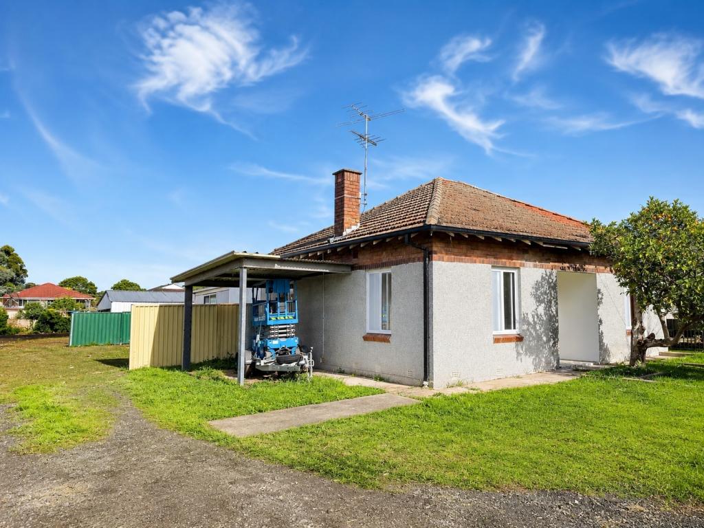126 Mcburney Rd, Cabramatta, NSW 2166