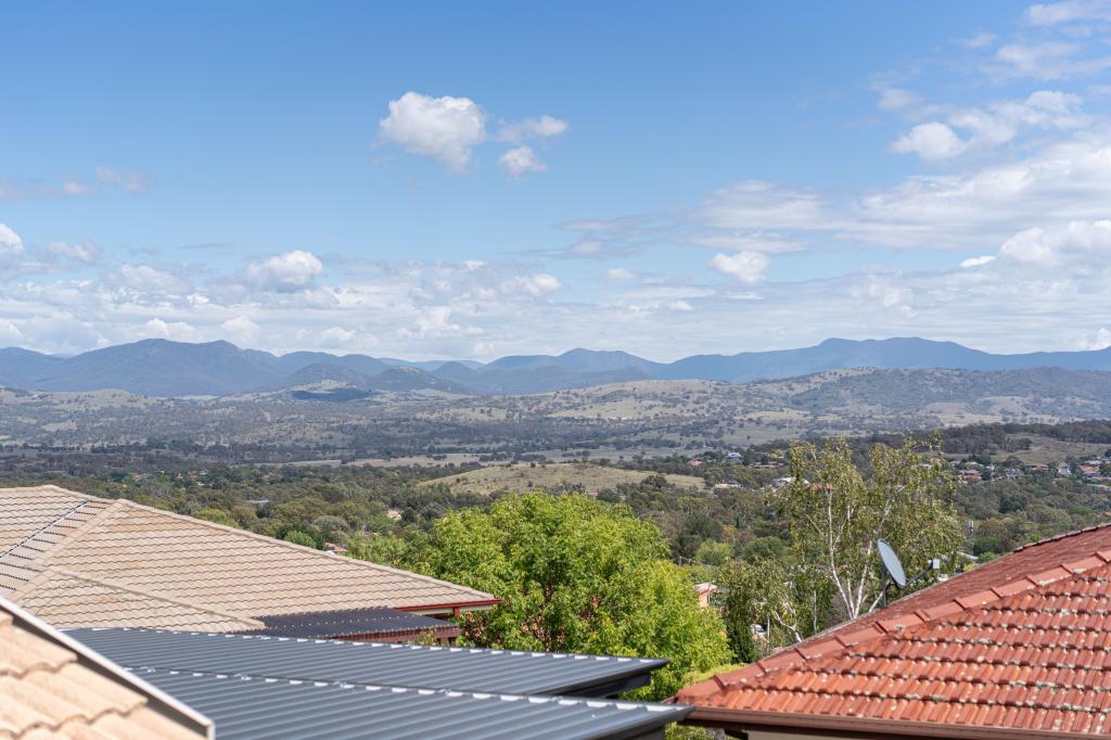 4 Bourchier Cl, Calwell, ACT 2905