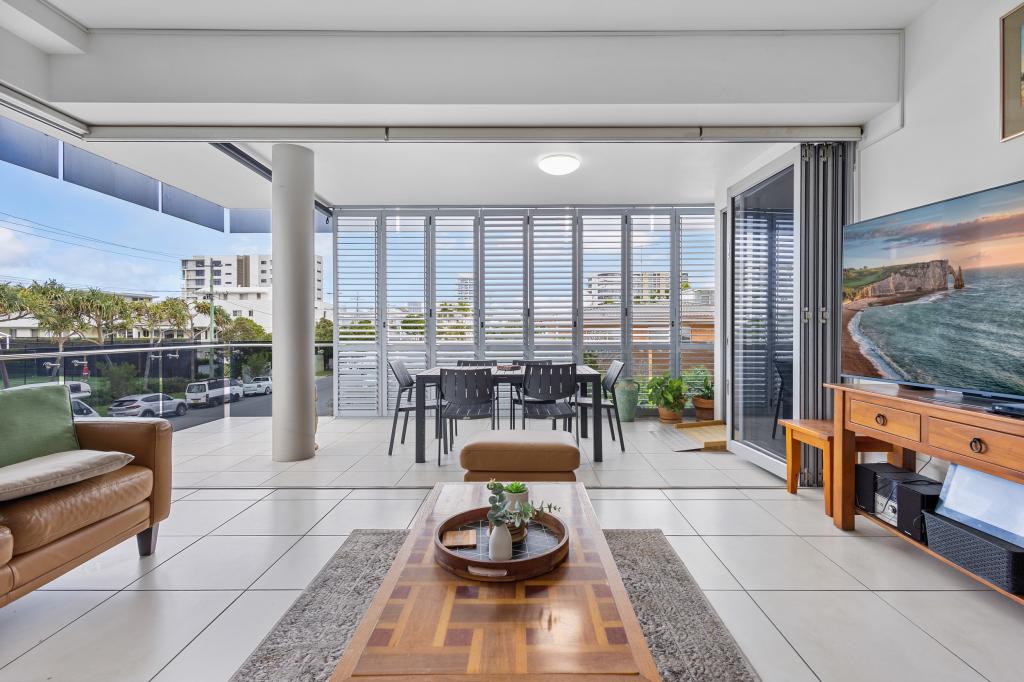 4/10-12 Imperial Pde, Labrador, QLD 4215