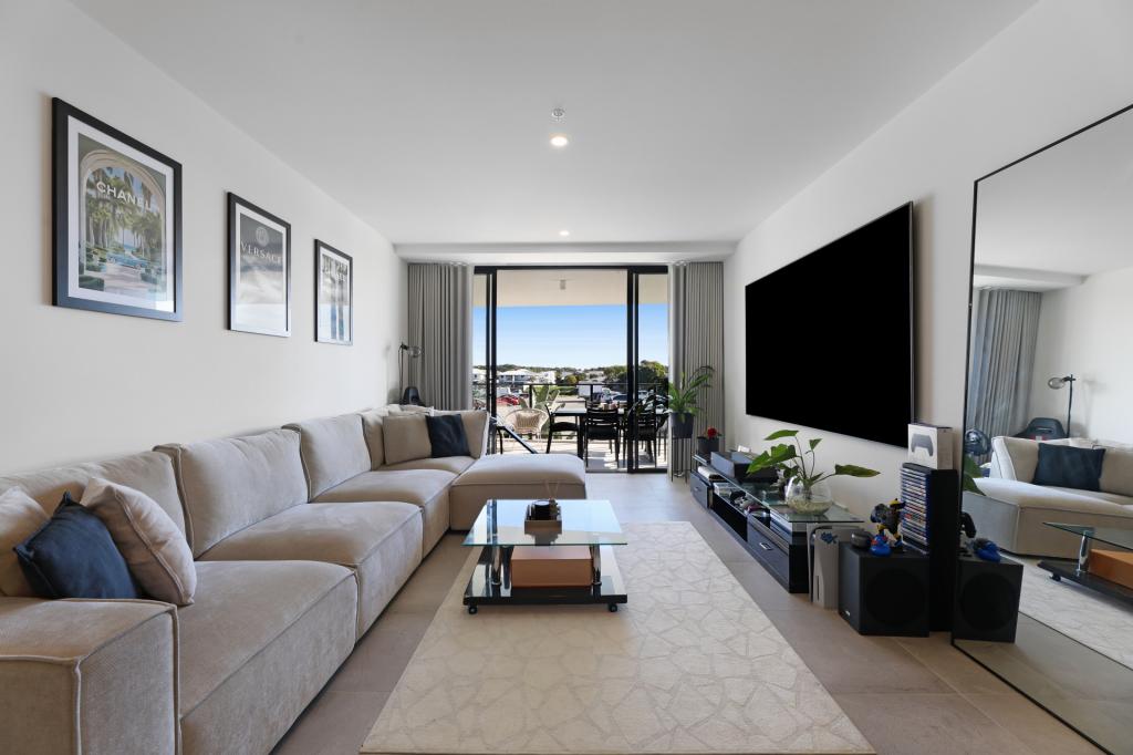 2205/8 Athena Bvd, Hope Island, QLD 4212