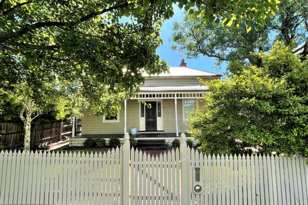 29 Loch St, Kew, VIC 3101