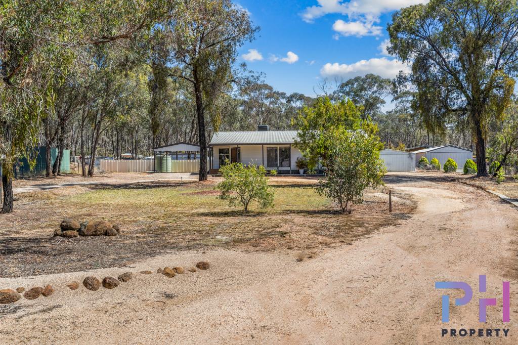 43 Hermitage Rd, Maiden Gully, VIC 3551