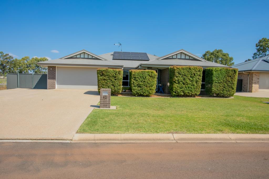 12 Layne Cres, Chinchilla, QLD 4413